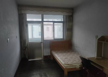 花山路建筑公司家属院有房出租