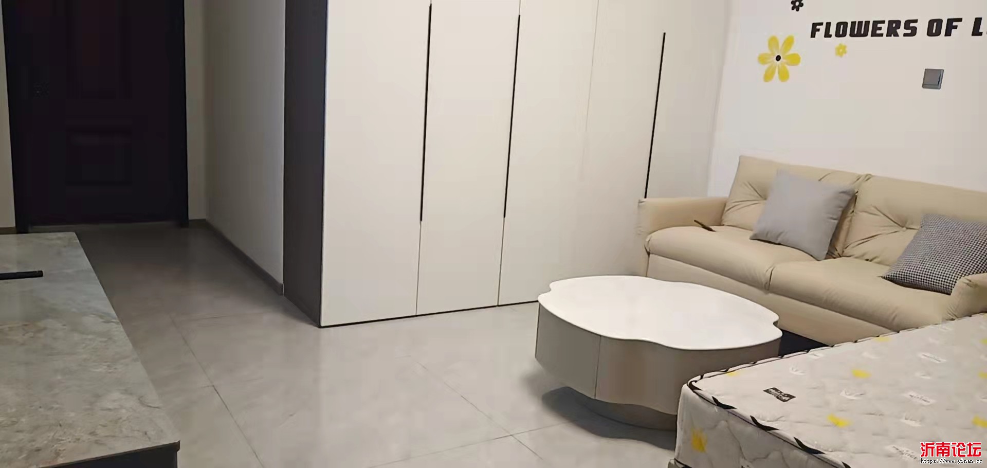437924659.jpg