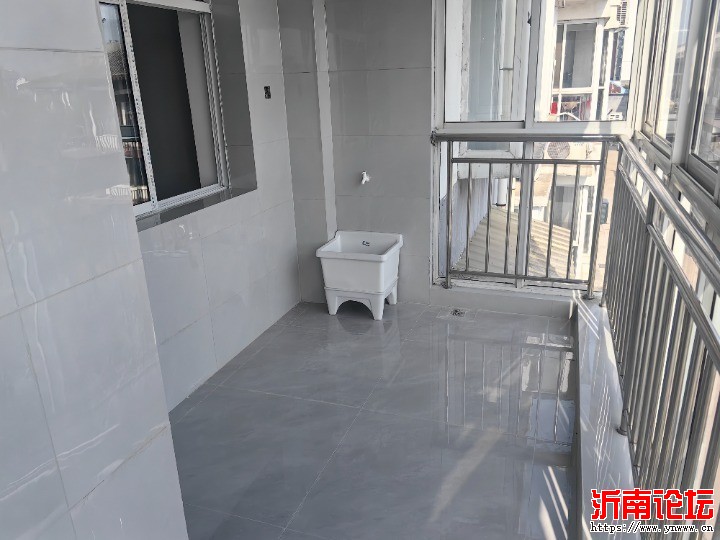 114401nywq44boaws4w4wm.jpg